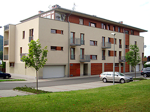Accommodation by a golf course